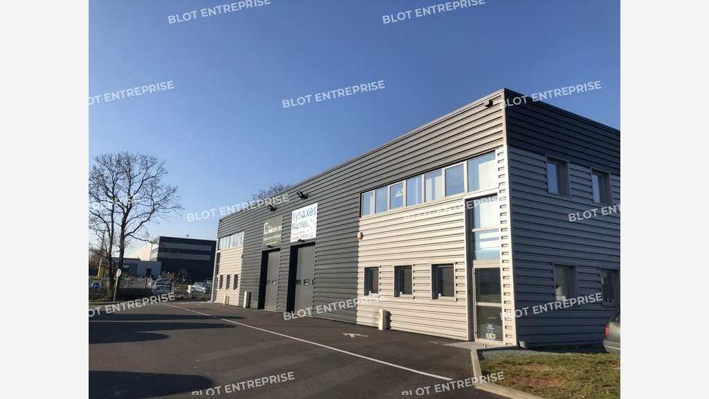 A louer locaux d'activités 330m² Saint Herblain