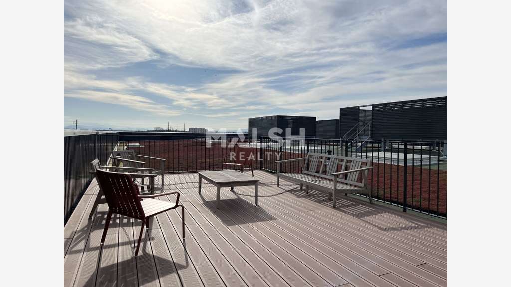 Loue locaux d'activités de 1278m² à Saint Priest