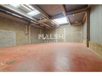 Location Locaux d'activités - Entrepôts à Saint-Priest