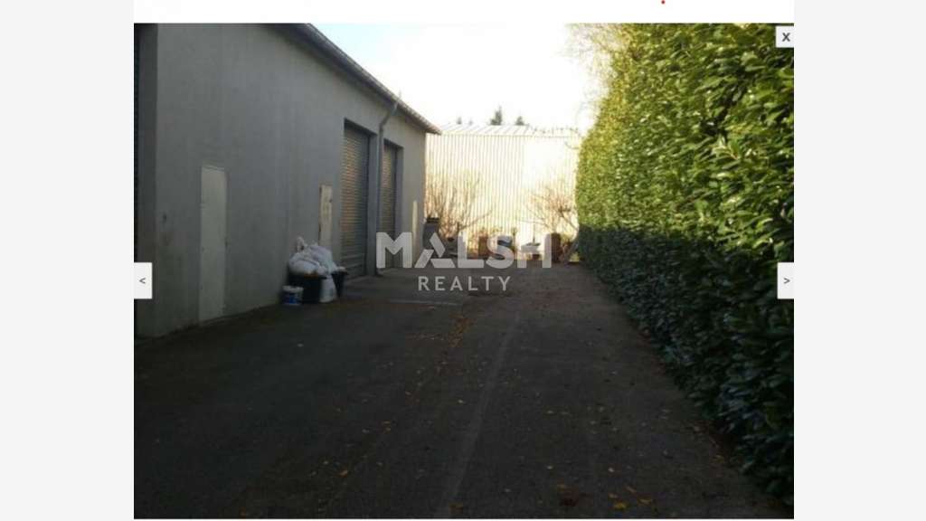 A louer 2 locaux 270m² à St-Symphorien-d'Ozon A7