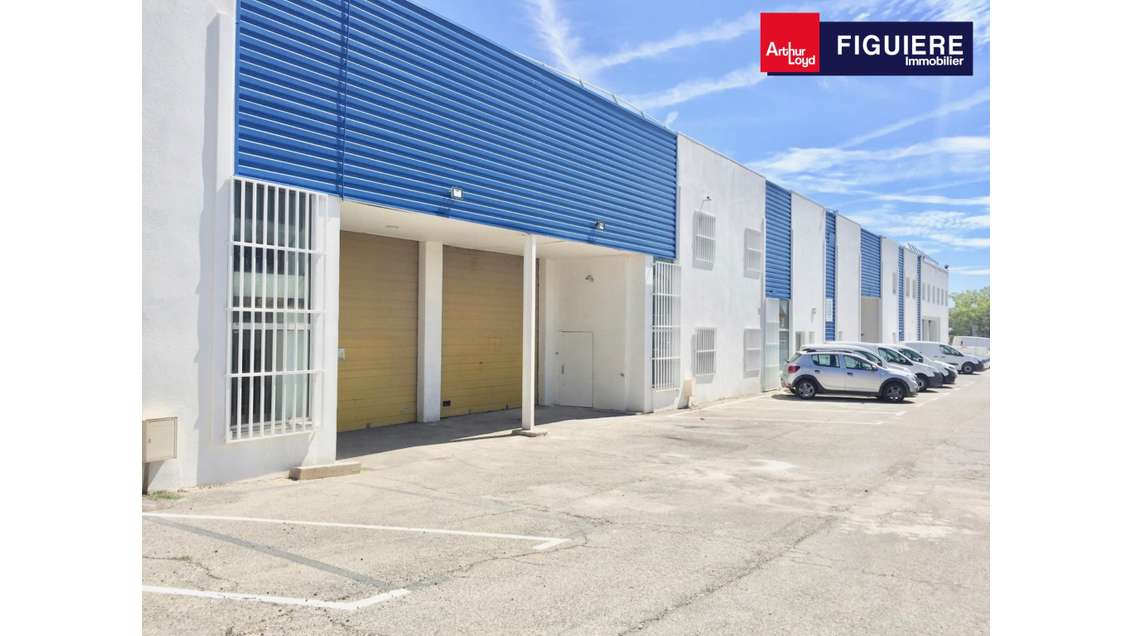 Loue locaux d'activités 567m² ZI des Estroublans