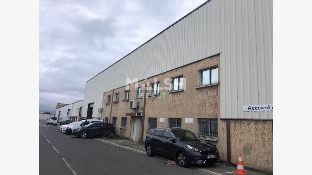 Loue locaux d'activités de 480m² à Venissieux
