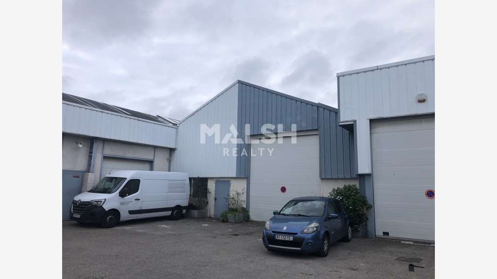 Loue locaux d'activités de 480m² à Venissieux