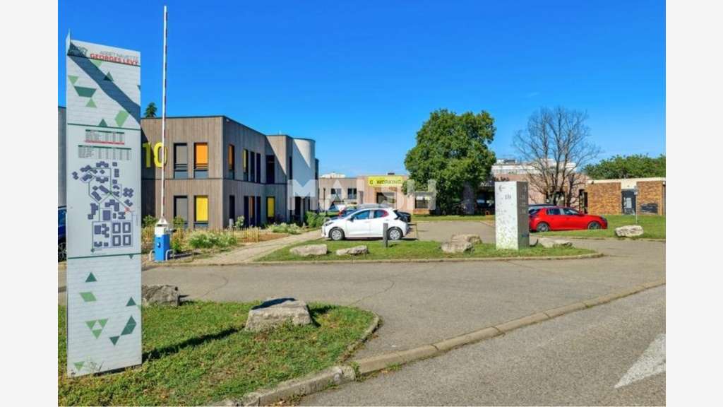 A louer local d'activité 1376m² à Vénissieux Nord