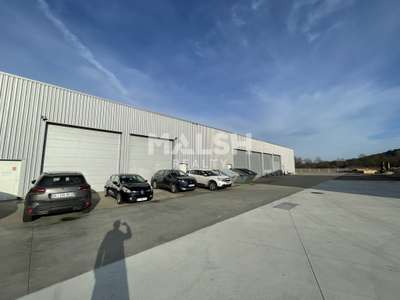 Locaux d'activités 911m² divis. à louer à Vourles