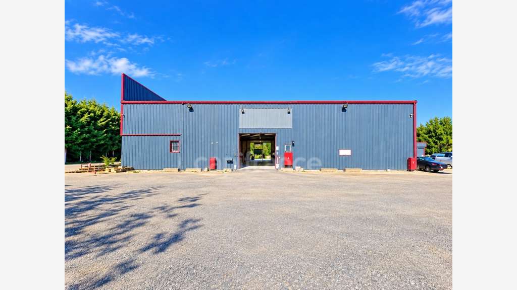 Rare 500m² de locaux à Aubagne