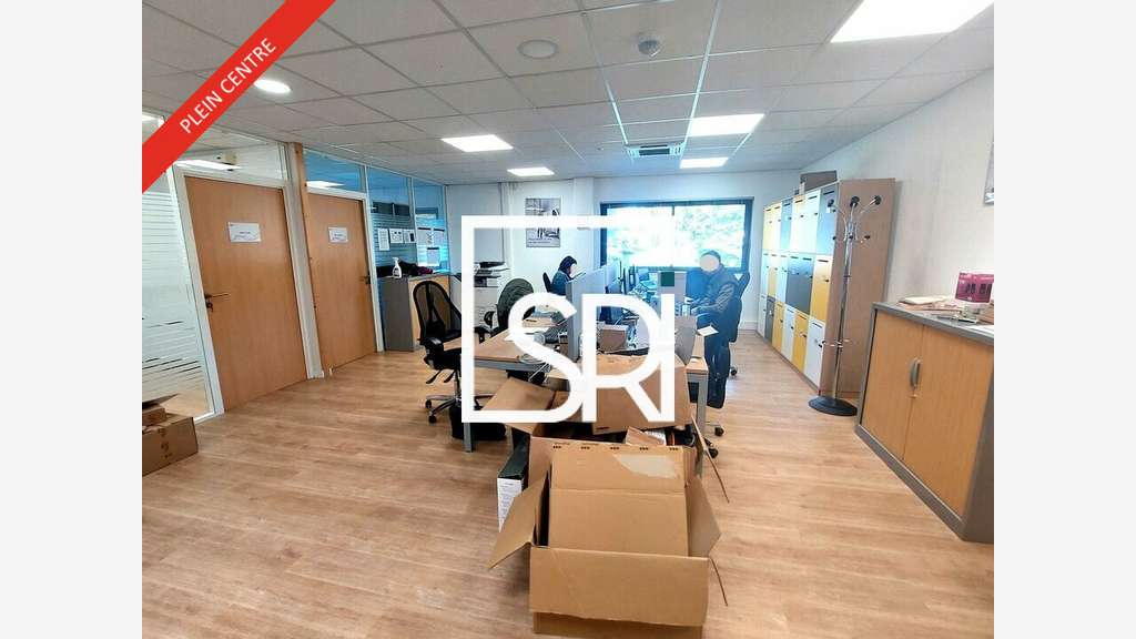 Locaux 335m² à louer ZAC de La Pardieu à Aubière