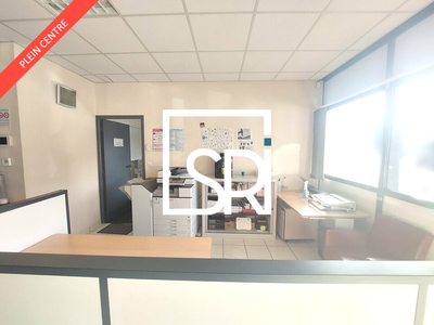 Locaux 335m² à louer ZAC de La Pardieu à Aubière