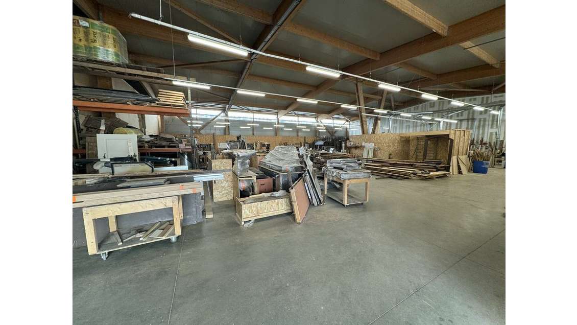 A louer local d'activité 1400m² à Chabeuil