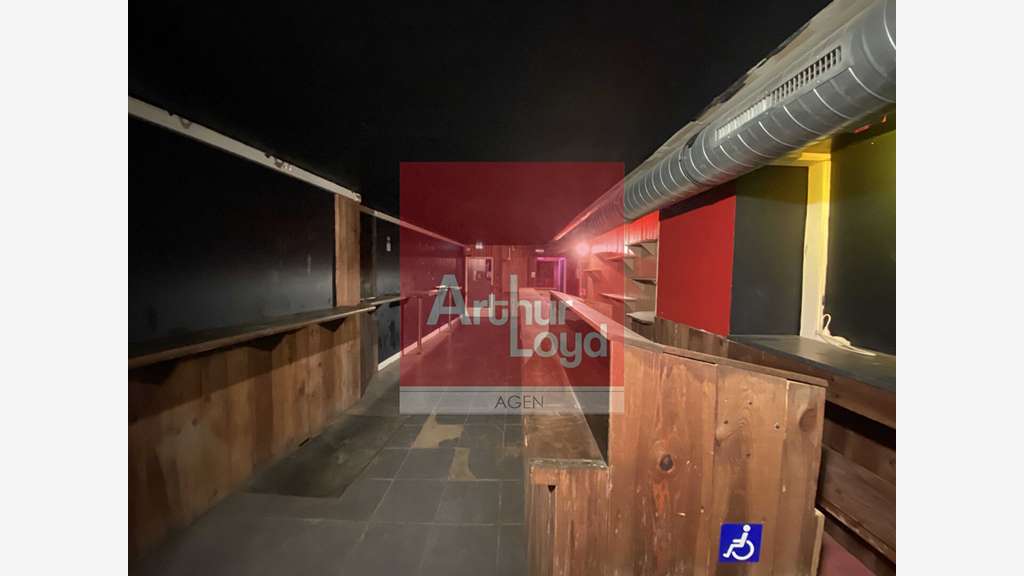 A louer local commercial 71m² hyper centre Agen