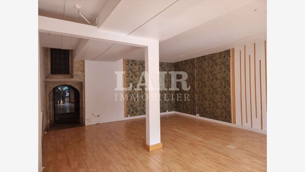 Loue local commercial 55m² centre ville d'Alençon