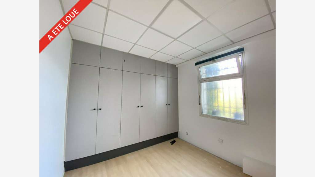 Location local commercial 60m² à Anglet