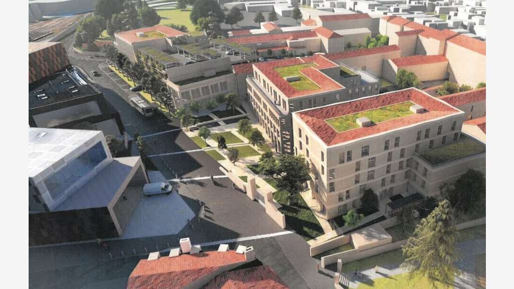 Commerce restauration de 284m² à louer à Angoulème
