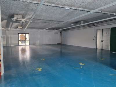 A louer local 516m² zone commerciale Anthy/Léman