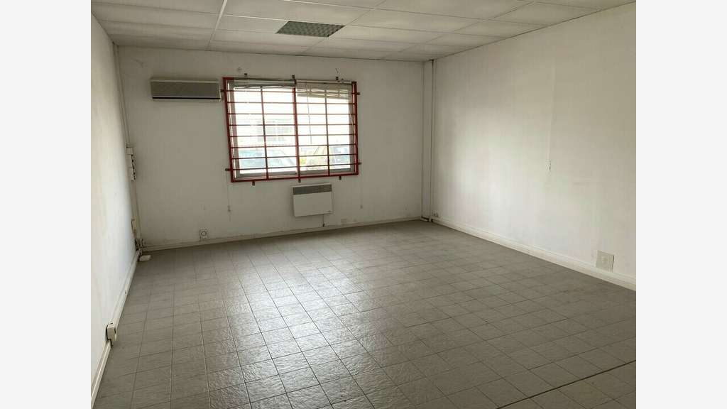 A louer bureau 54m² ZI des Paluds à Aubagne