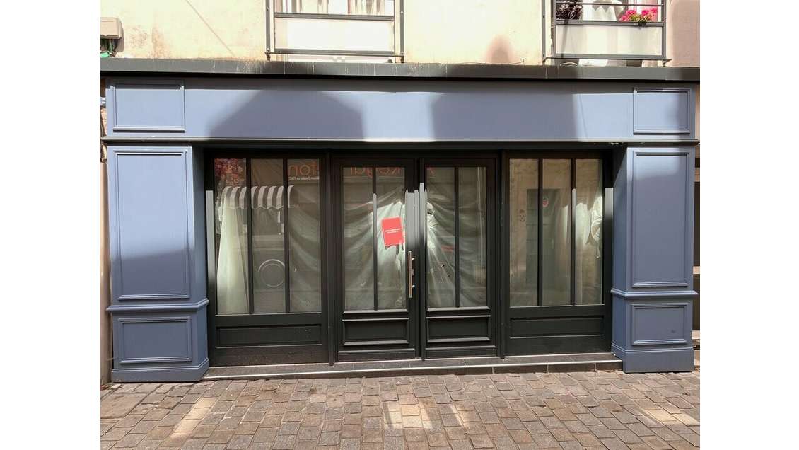 A louer local commercial 125m² à Auray centre