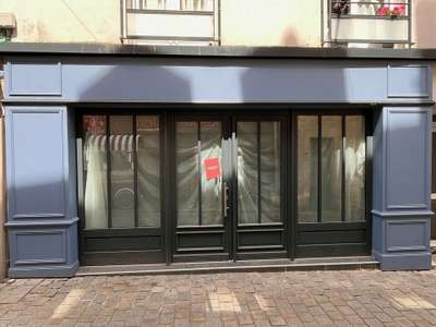 A louer local commercial 125m² à Auray centre