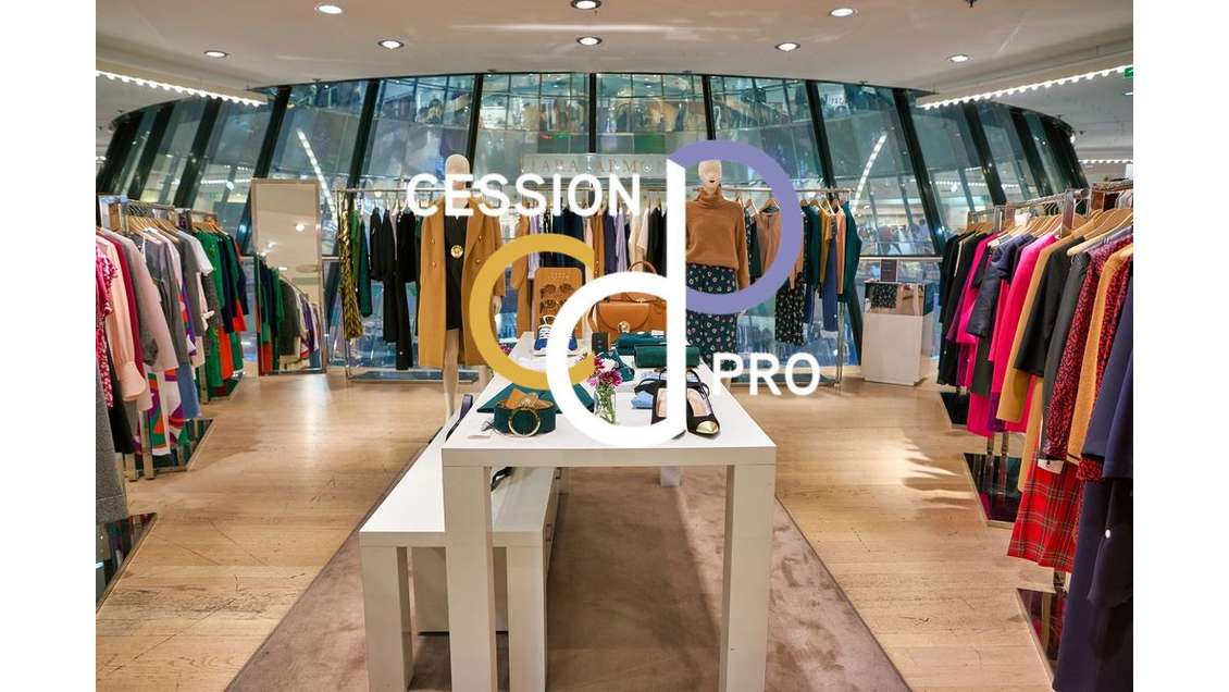 Local 300m² à louer sur empl premium C.C. Avignon