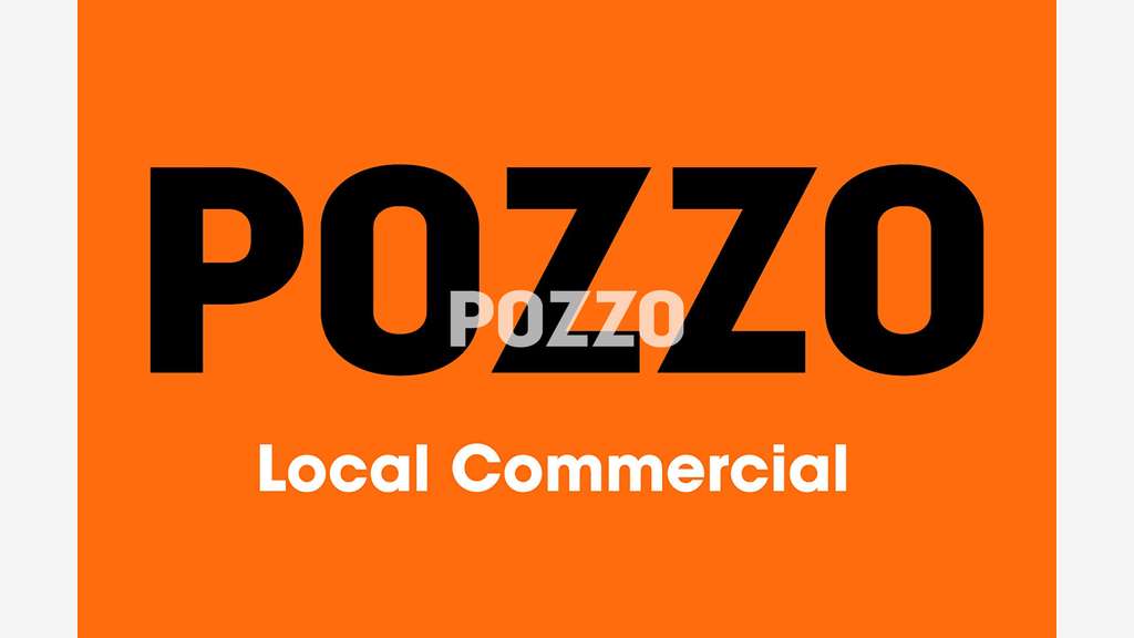 Local commercial 967m² zone de leclerc à Avranches