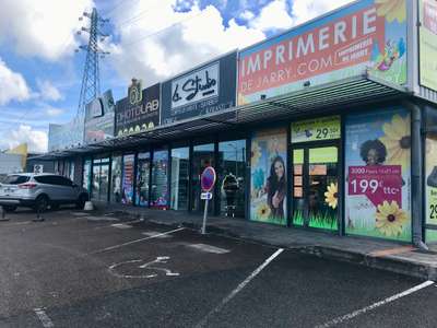 Local commercial bonne visibilité 70m² Jarry