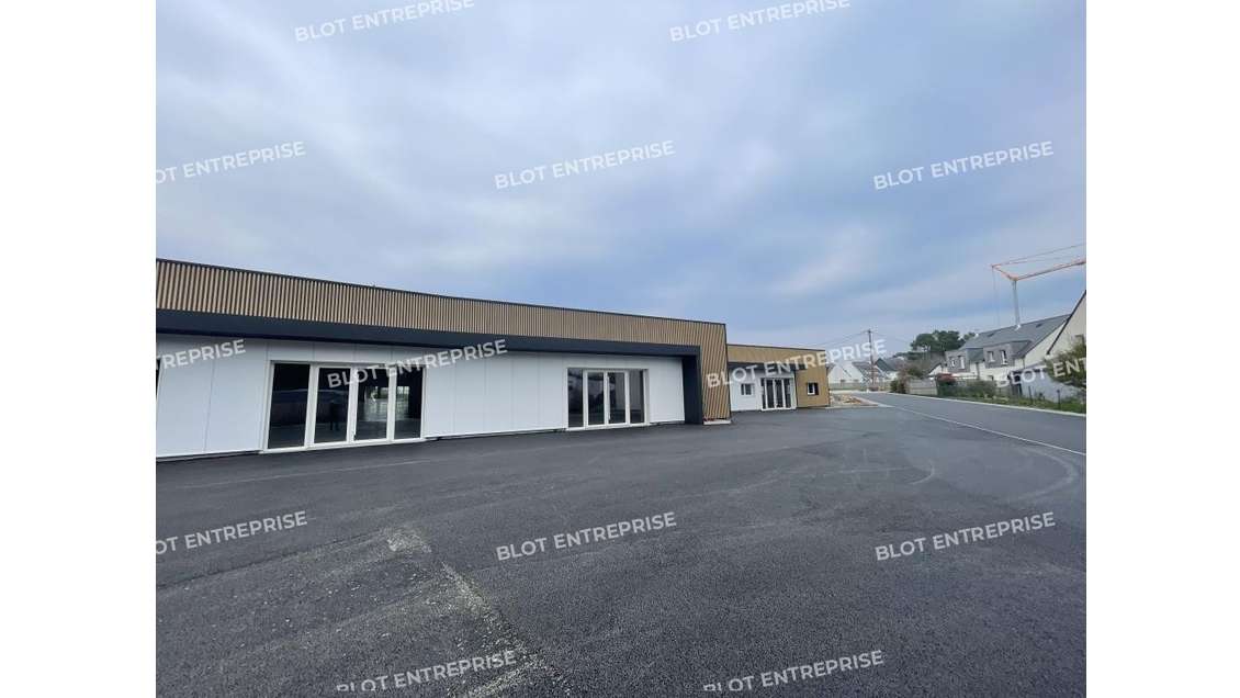 A louer local commercial 198m² à Belz