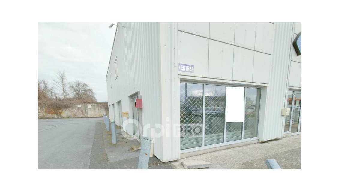 Local commercial de 119m² à louer en zc Betheny