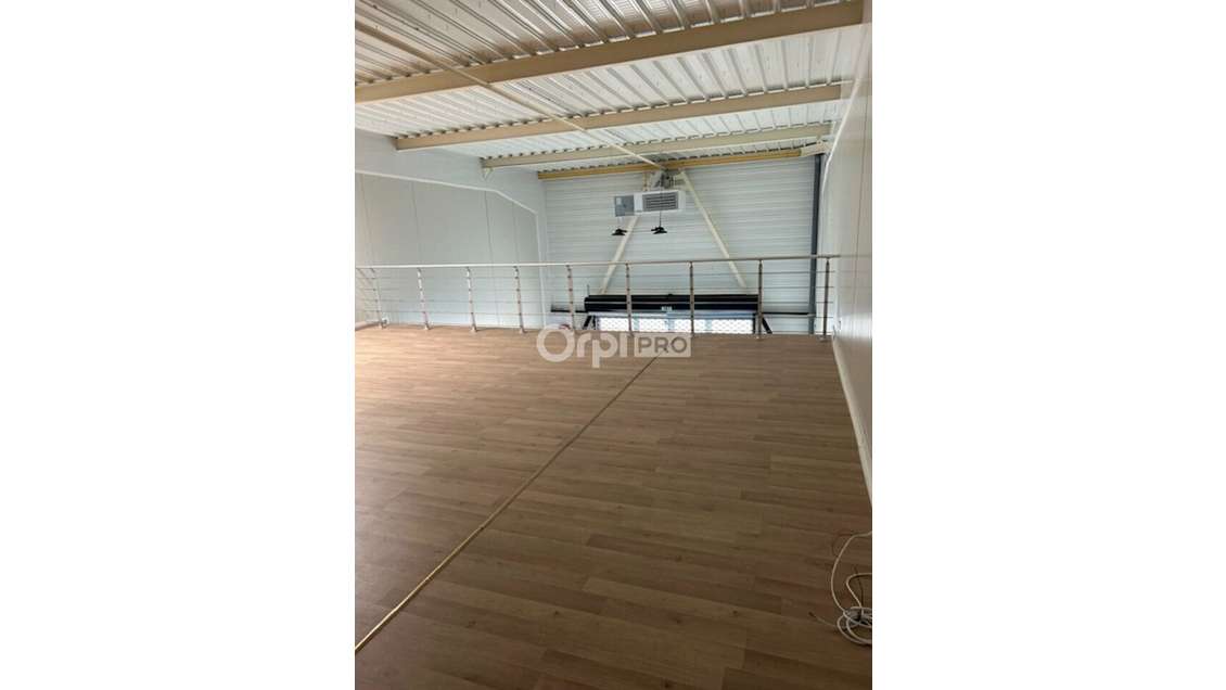 Local commercial 312m² à louer à Bétheny