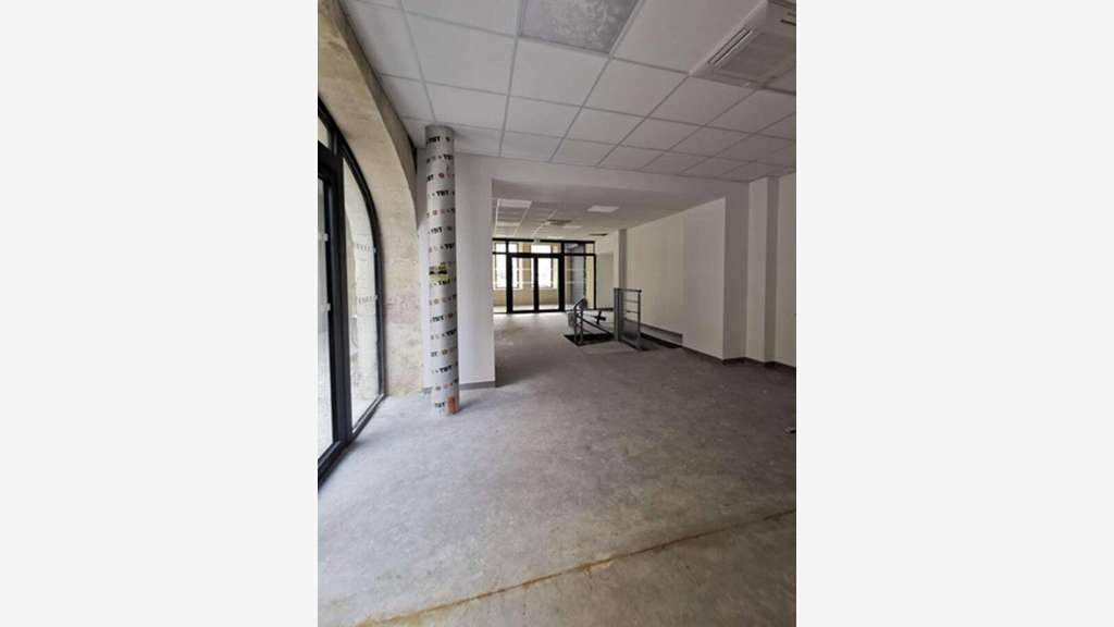 Création restaurant de 50m² au centre de Bollène