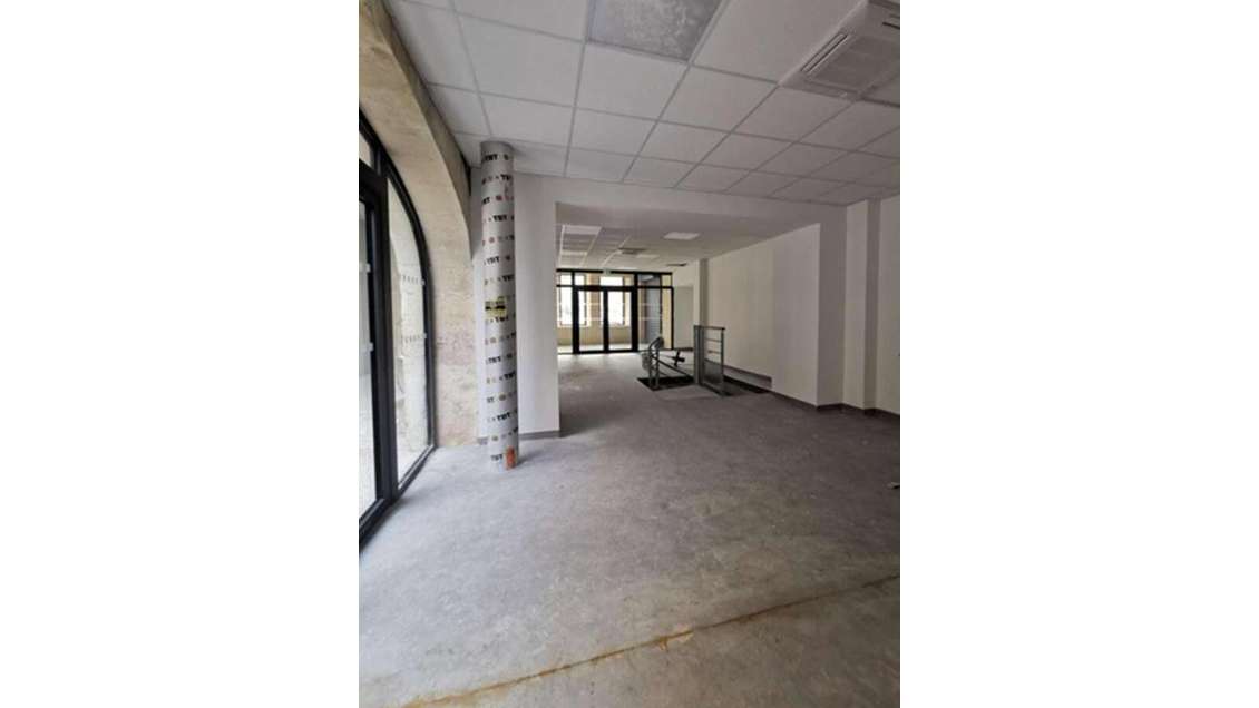 Création restaurant de 50m² au centre de Bollène