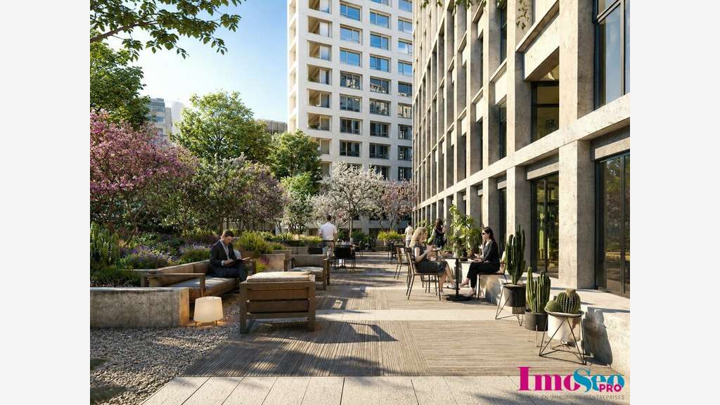 Local commercial de 427m² à louer à Bordeaux