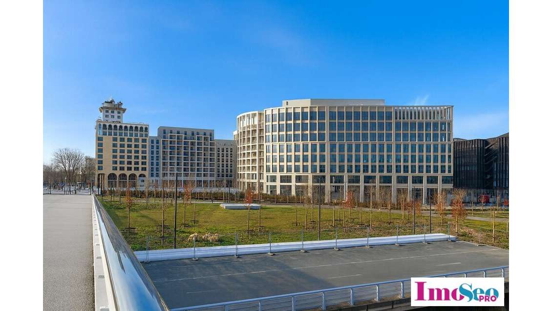 Local commercial neuf 393m² à louer à Bordeaux