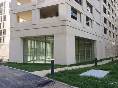 Local 321m² à louer à Bordeaux Quai de Brienne