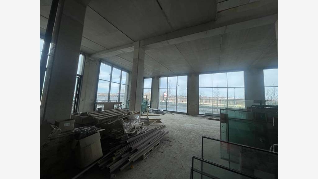 Local 537m² à louer à Bordeaux Quai de Brienne