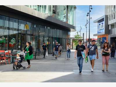Local commercial neuf 70m² à louer à Bordeaux Lac