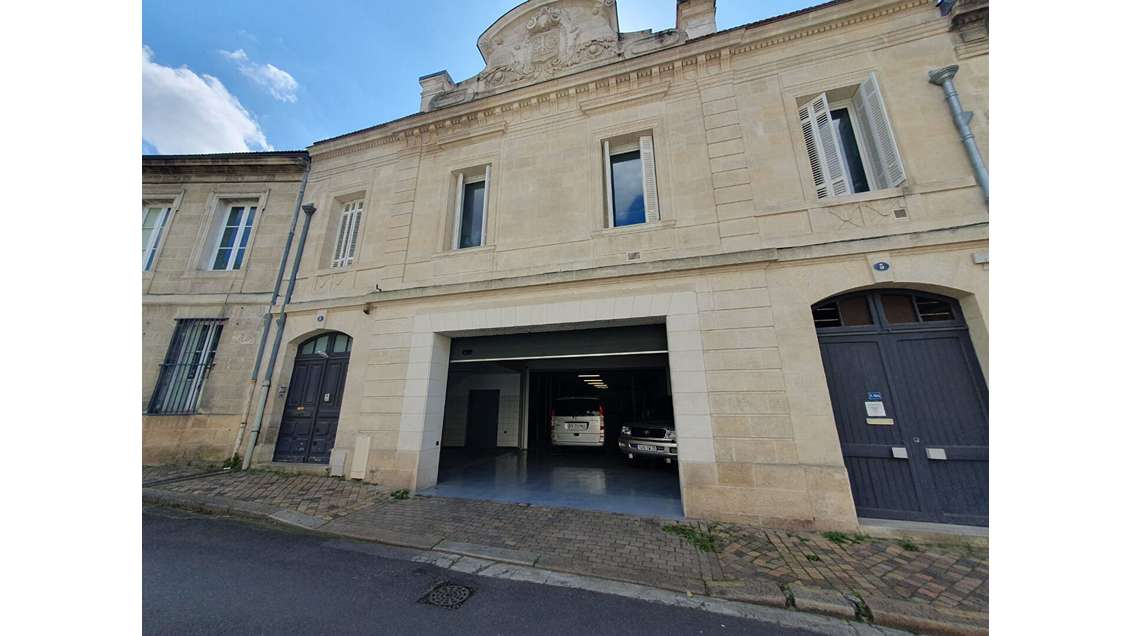 Entrepôt 400m² à louer à Bordeaux Boulevards