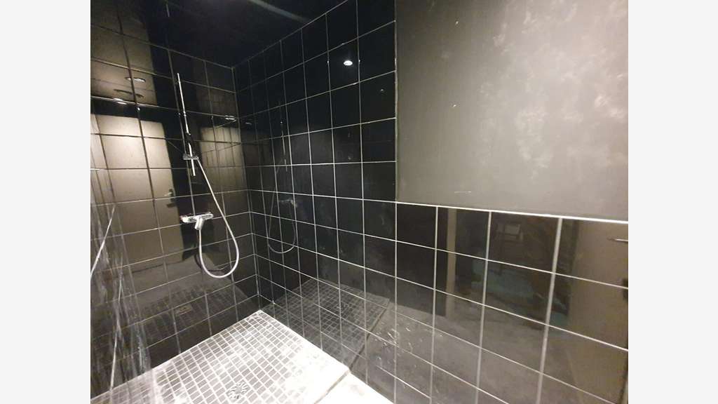 Local 360m² à louer à Bordeaux barrière Judaïque