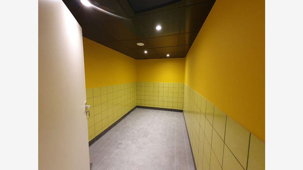 Local 360m² à louer à Bordeaux barrière Judaïque