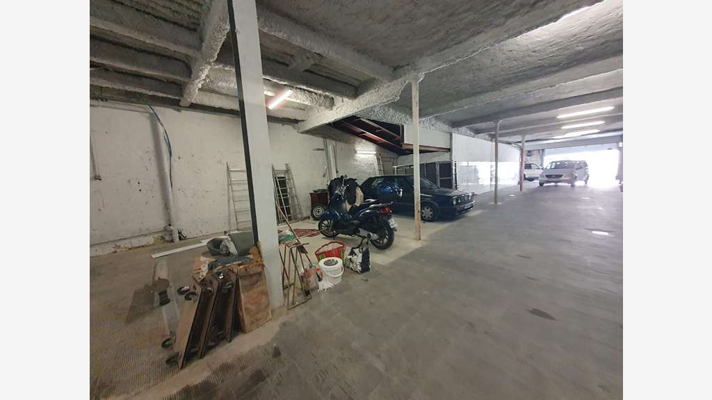 Local 360m² à louer à Bordeaux barrière Judaïque