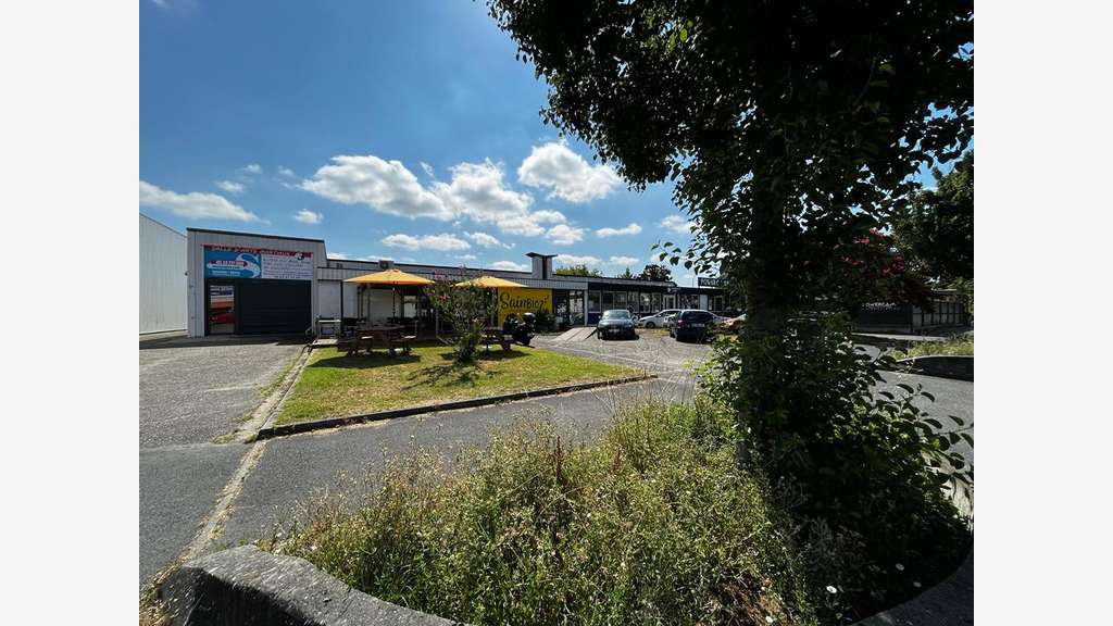 Entrepôt 230m² à louer ZI de Bordeaux Nord