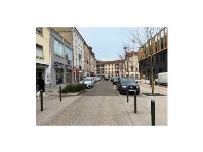 Location Locaux commerciaux - Boutiques à Bourg-en-Bresse