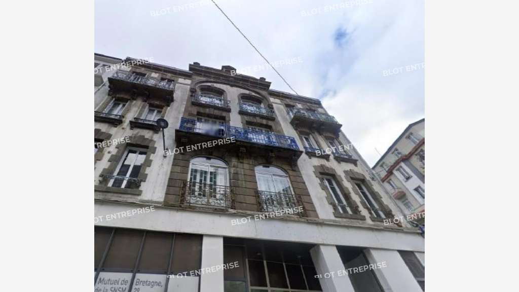 A louer locaux commerciaux 580m² à Brest