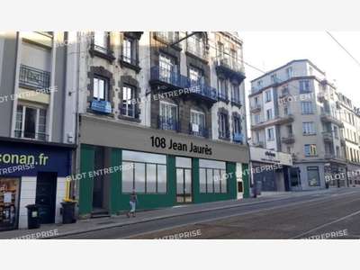 A louer locaux commerciaux 580m² à Brest