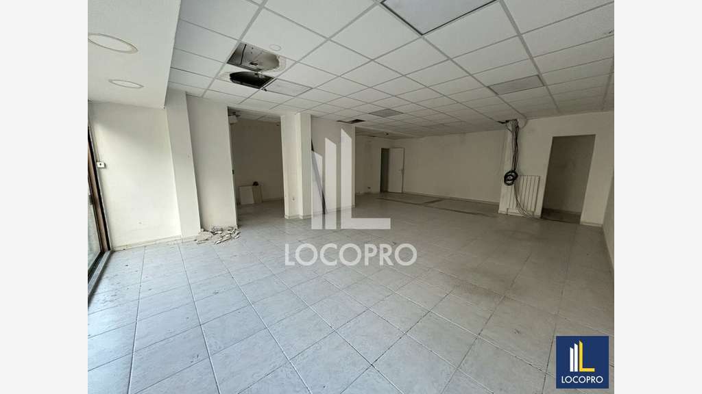 Loue local commercial 70m² à Cannes Francis Tonner