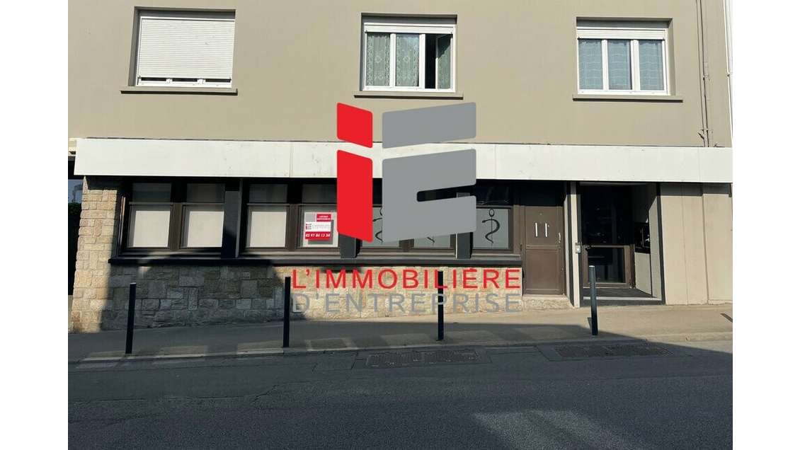 A louer local 88m² en plein centre de Caudan