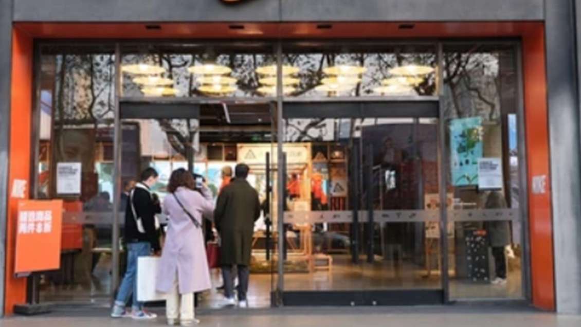 Local commercial 200m² à louer à Cestas A63