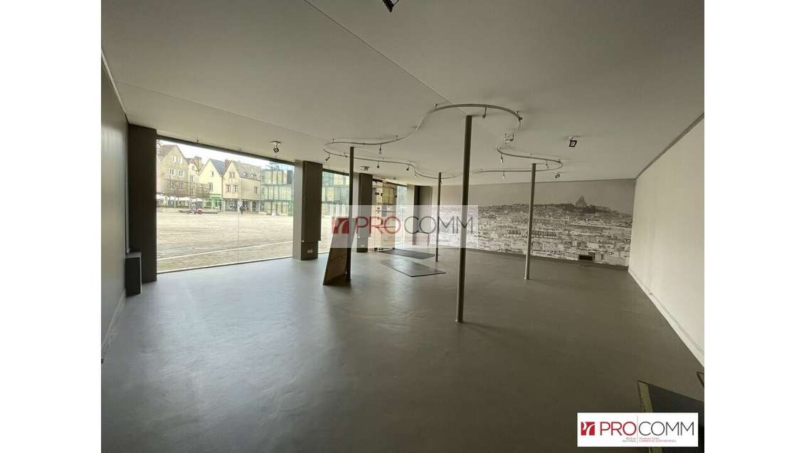 Boutique de 150m² à louer à Chartres