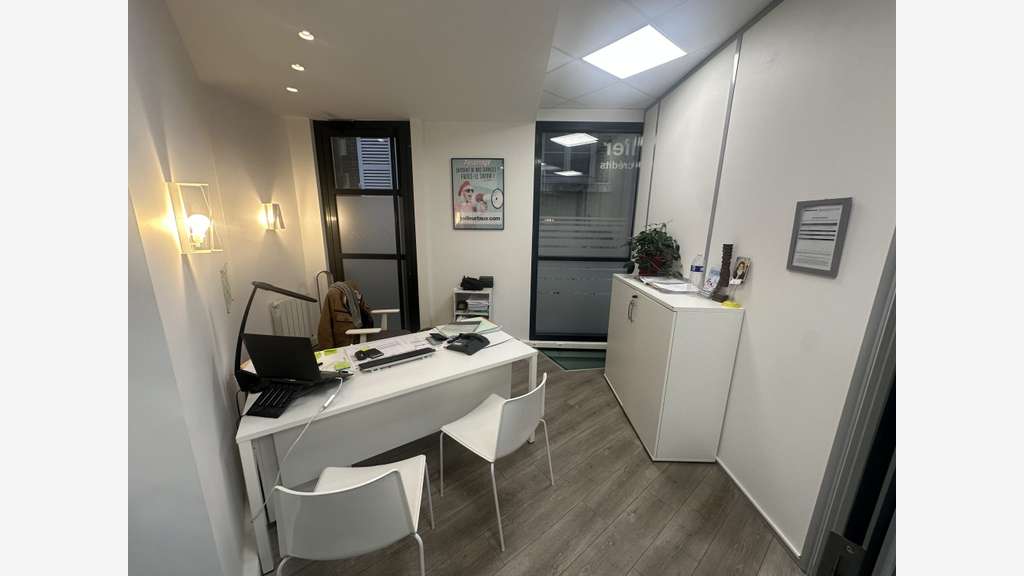 Local commercial 118m² à louer à Chartres