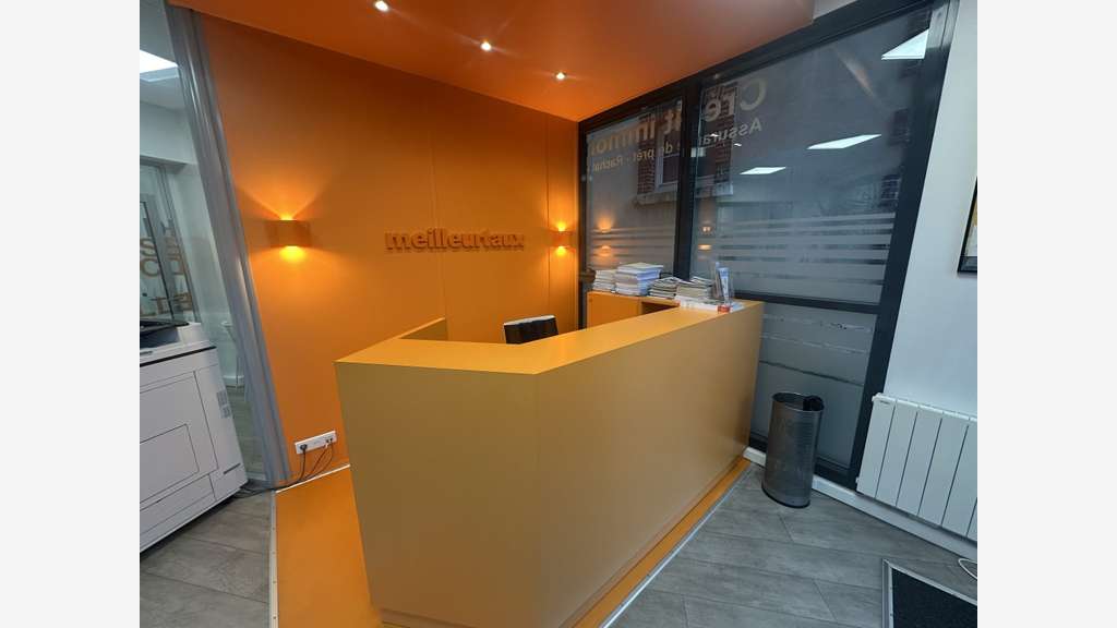 Local commercial 118m² à louer à Chartres