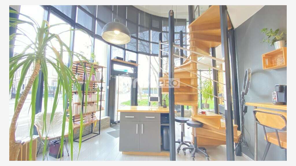 Local commercial d'angle 95m² à louer à Colmar