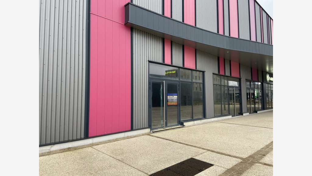 Cellule commerciale 273m² à louer Dreux l'OTIUM 